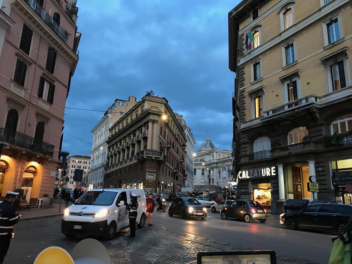 Urbana Apartment Colosseum Rom Exterior foto